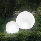 LED Kuglelampe til haven / Garden Orb Multicolor Light med fjernbetjening, 12 cm